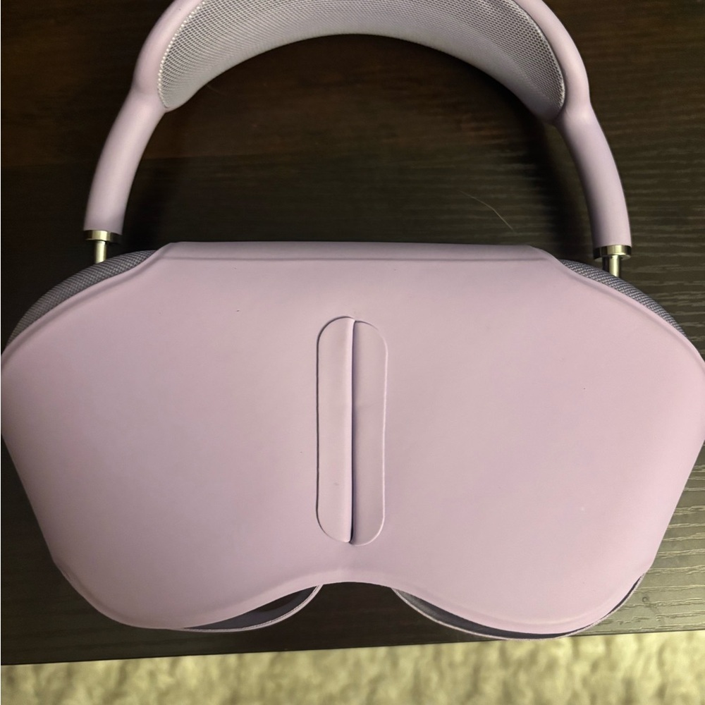 Lavender AirPod Max